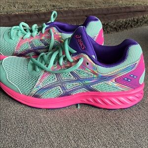 Asics Green and Pink Athletic Shoes with Cushioned Midsole